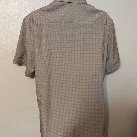 J.B Hall Tan Lightweight Casual Button Down Shirt sizw XL - Picture 5 of 7